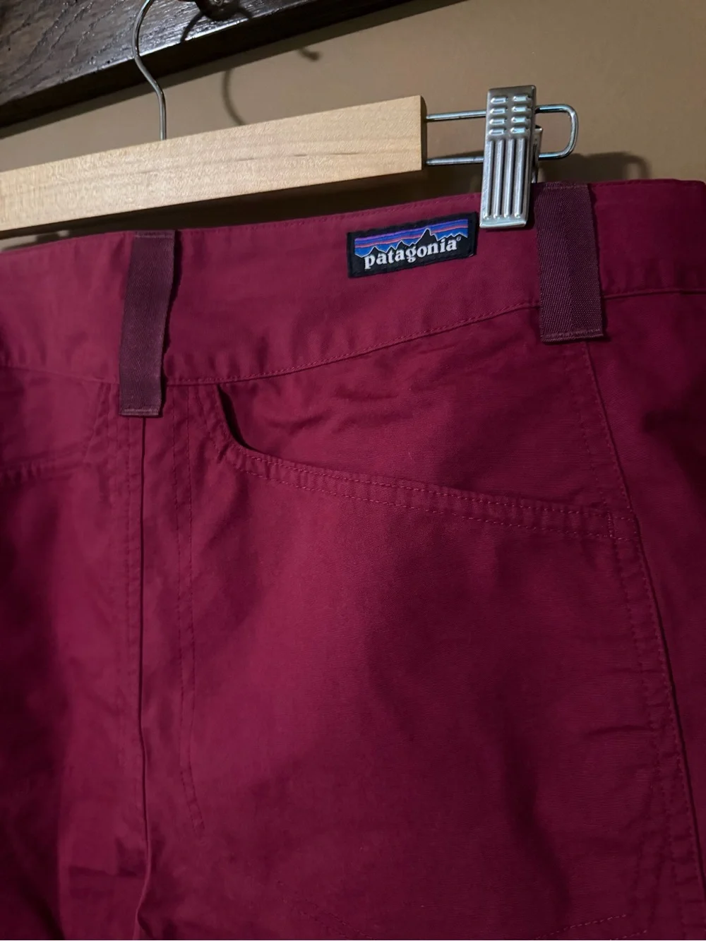 Women's Hiking Pants in Burgundy